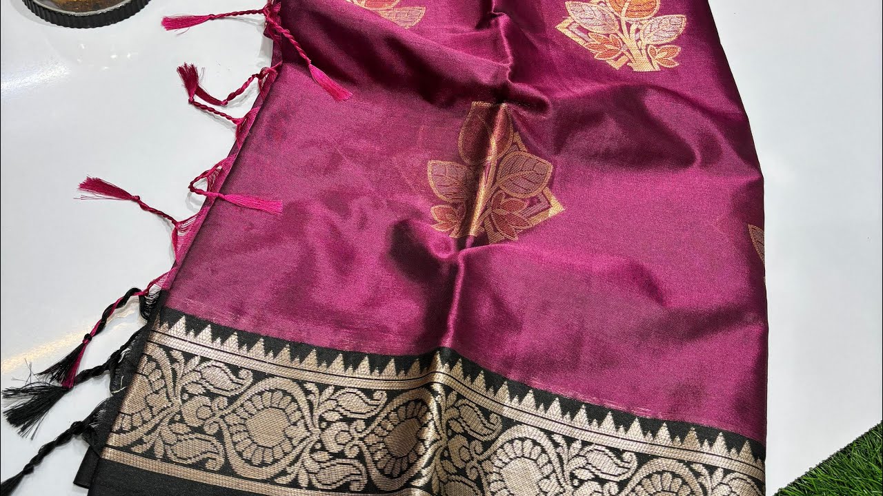 Katan soft silk saree at unbelievable price 1050 freeshipping. To order whatsapp 9342405172🥳🥳