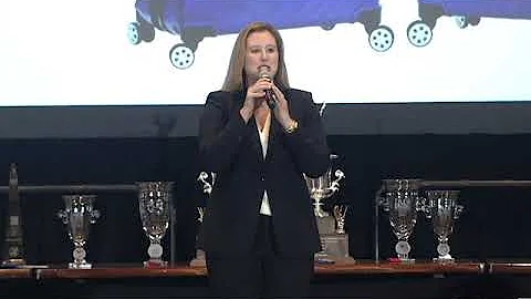 Women's International Auctioneer Champion - Morgan...
