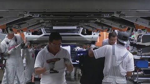 Trump orders new tariffs on Mexico, Canada and China, foreign officials respond