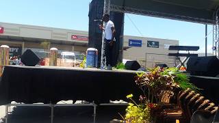 Nqontsonqa – Ndifun' uba yiNJa(Jipsy) live at the BCMM Summer Carnival in Mdantsane 2017