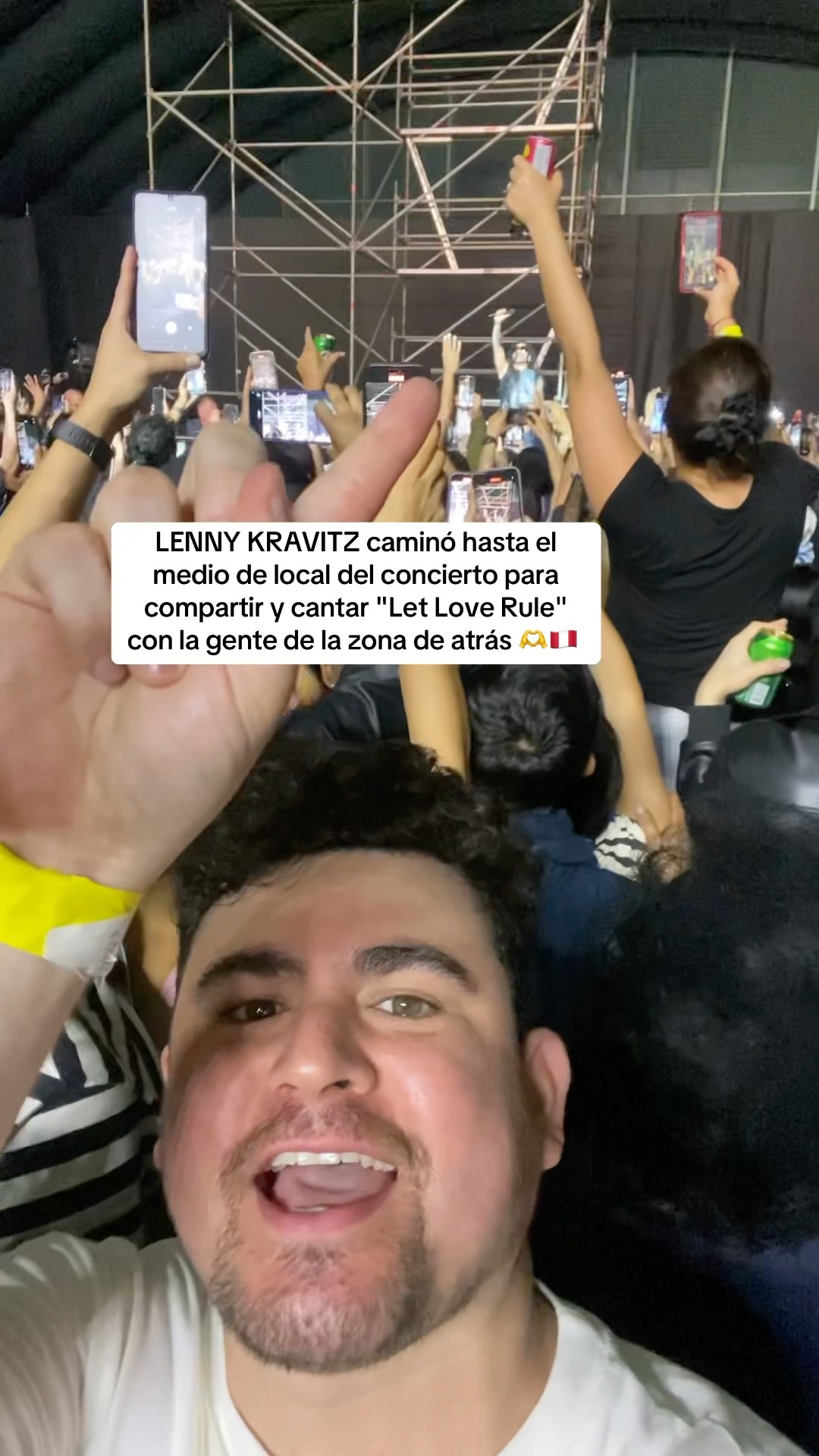 LENNY KRAVITZ en Perú ?? canta Let Love Rule con público de atrás ?
