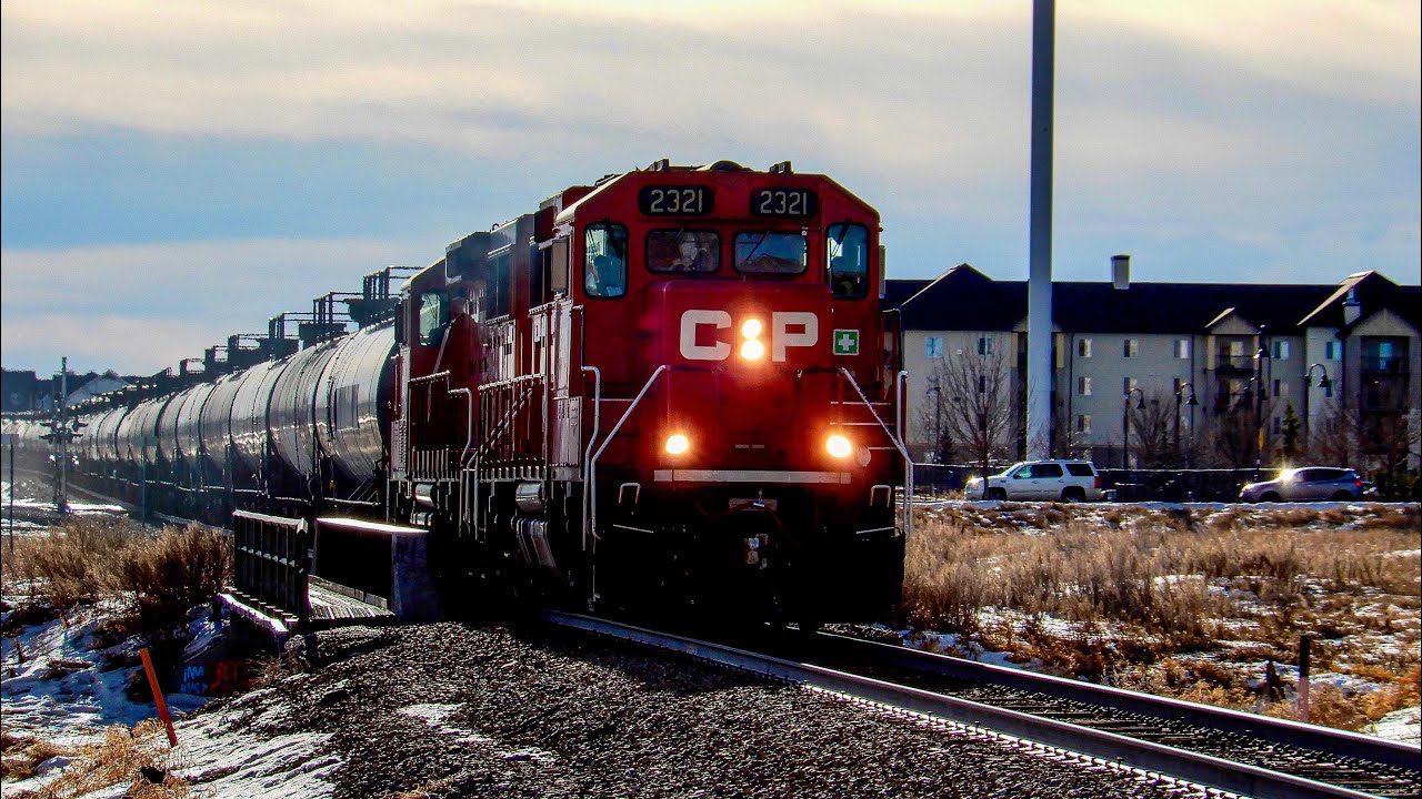 K13B Horn! CP 2321 Leads CP Local Train North through Airdrie AB