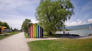 Caminha na beira do lago Neuchâtel en Yverdon-les-Bains, Suíça.