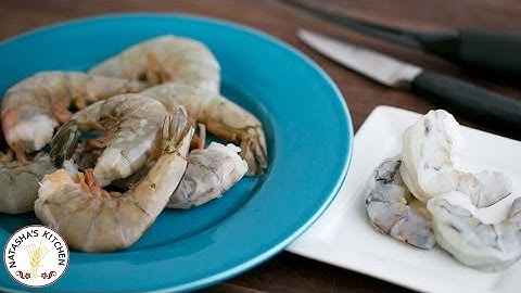 How to Peel and Devein Shrimp (2 Ways!) - Step-by-Step Guide
