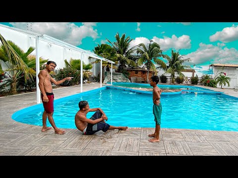 TOMANDO BANHO NA PISCINA DA MANSÃO PIAUÍ 😍😍