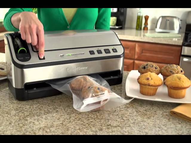  FoodSaver 4800 Series Vacuum Sealer Machine, 2-in-1