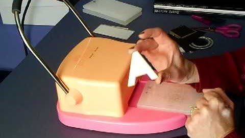 Cutting QuicKutz in the Boss Kut Machine