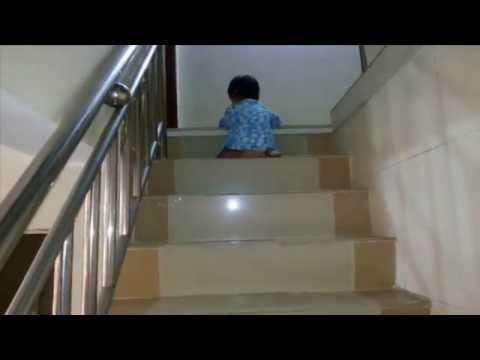 baby climb stairs