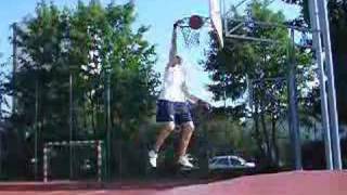 Andi's Mega Dunking Show :)