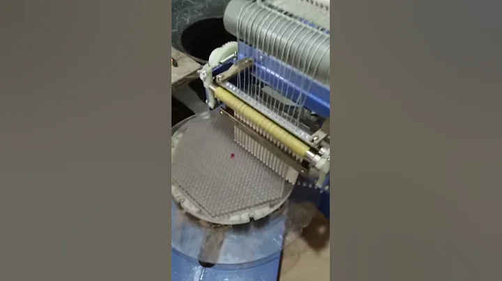 Fuse inserting machine