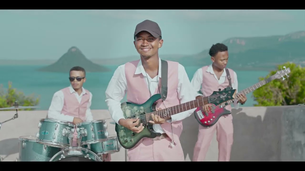 Zalema - Alohy hifankatia  ( Clip Officiel )