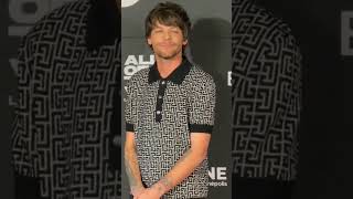 LOUIS LOOKING BEAUTIFUL AT THE RED CARPET IN MEXICO! 😍💙#louistomlinson