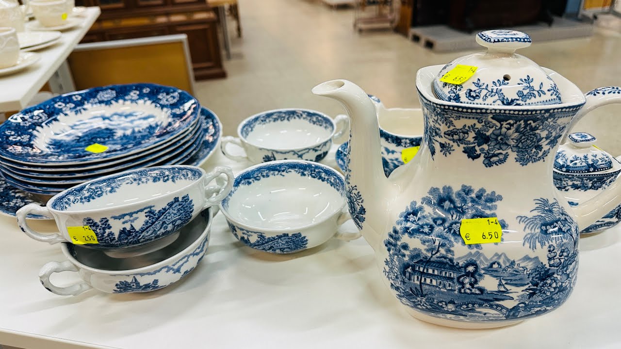 АНТИКВАРИАТ ИЛИ БЕЗУМИЕ? ТРОН И ХОХЛОМА ПО КОСМИЧЕСКИМ ЦЕНАМ!