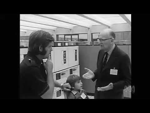 Arthur C. Clarke voorspelt het internet en de computer
