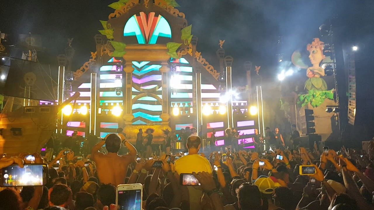 Ivete Sangalo - No Groove - San Island Weekend 2108 - YouTube