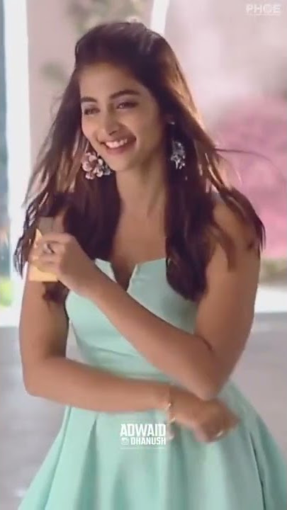 pooja hegde buttobomma dance