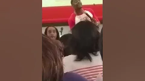 Pastor Shawn Jones Singing