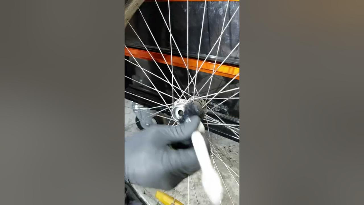 How to fix wobbly wheel + greasing the hubs. YouTube
