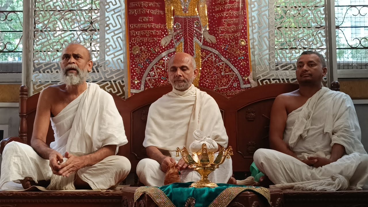 Pujya Hansratna suri maharaj Dahanukar wadi Jain Sangh, Kandivali