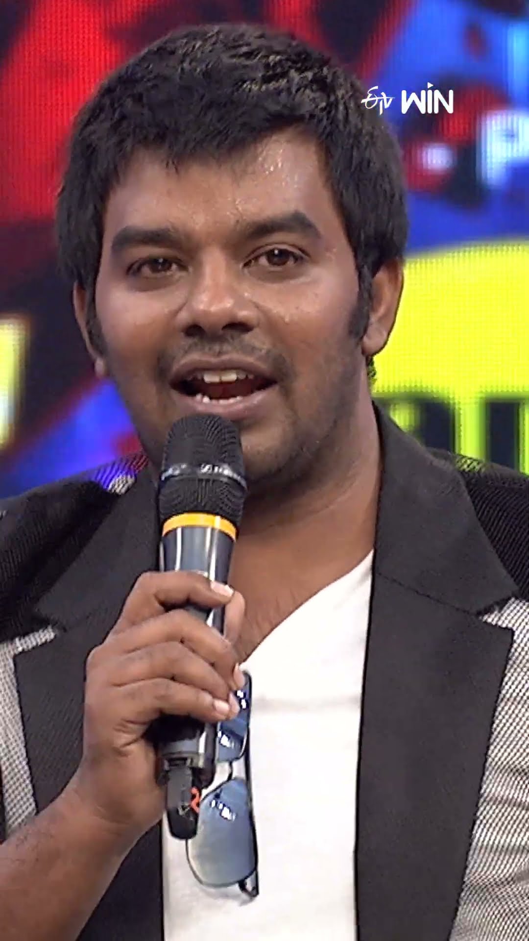 #shorts - టాస్క్ చేస్తూ సుధీర్ ని ఆడుకుంటున్నారు..! #dhee #comedy #sudheer #pradeep