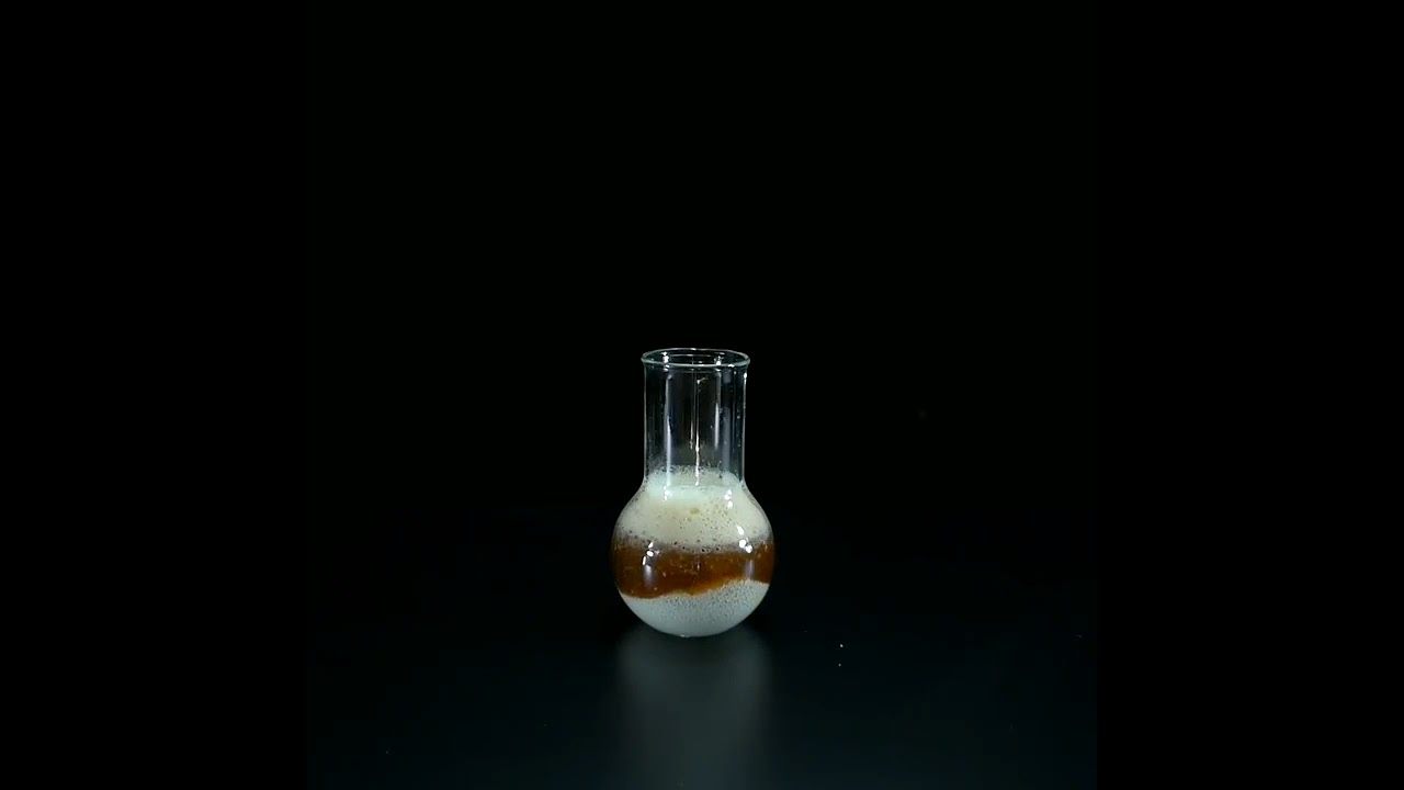 Coca Cola 🆚 Pool chlorine | The reaction is very interestin 