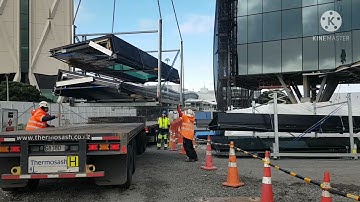UNLOADING PANEL WINDOWS.