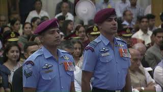 President presents Shaurya Chakra to Sqn Ldr SK Jhajhria and Corporal (now Sergeant) Anand Singh.