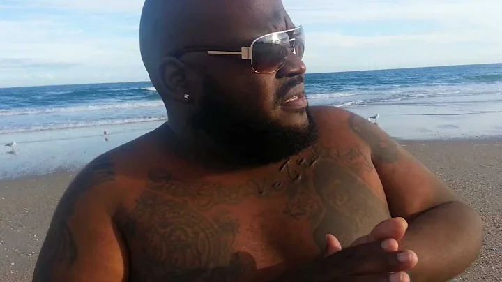 Rick Ross in N.Carolina. Gangsta disciples