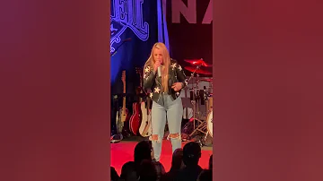 Gabby Barrett “I Hope” live Nashville 11.19.19