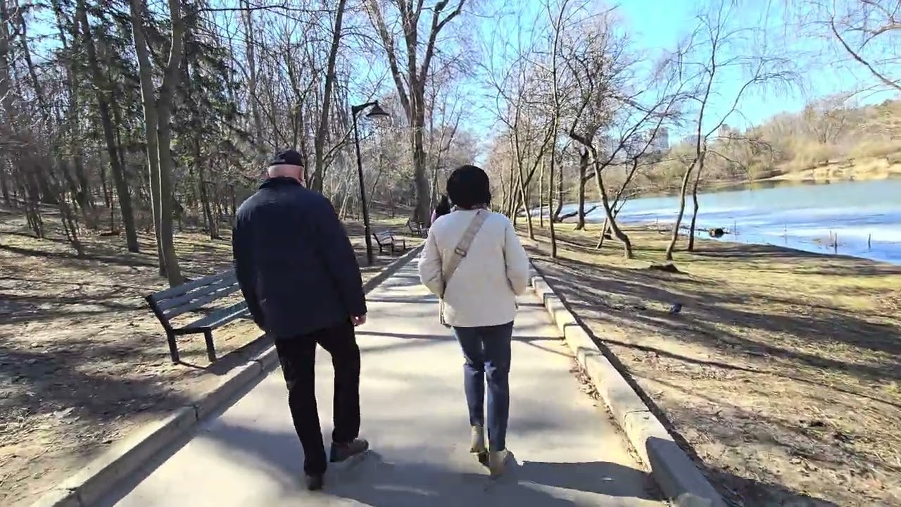 Кишинёв, в парке