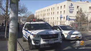 Police investigate after shots fired outside Staten Island school