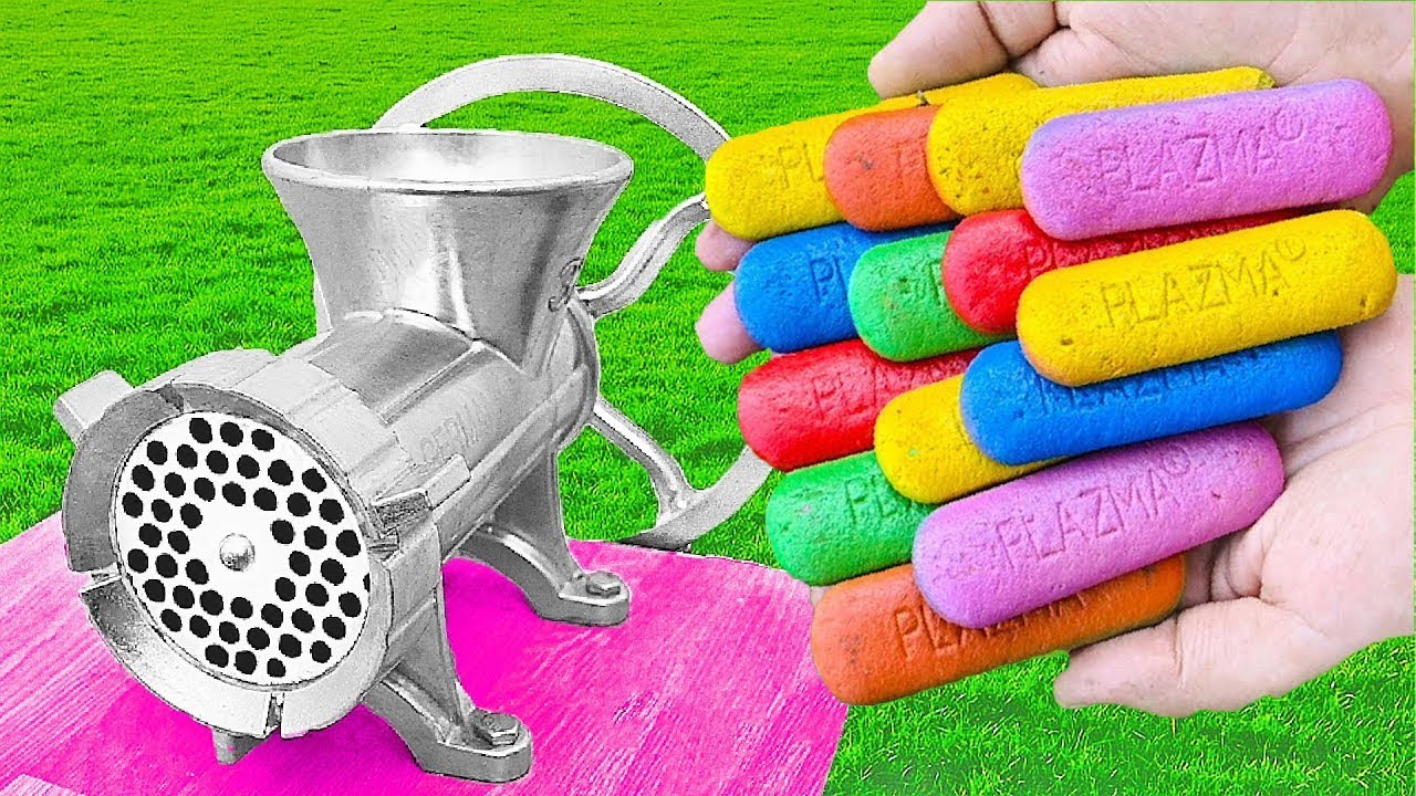 EXPERIMENT COLORFUL COOKIE VS MEAT GRINDER