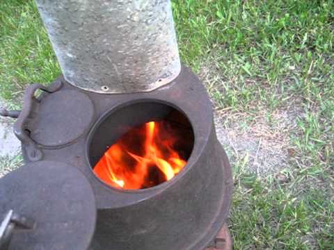Monarch 0500 Potbelly Stove - YouTube