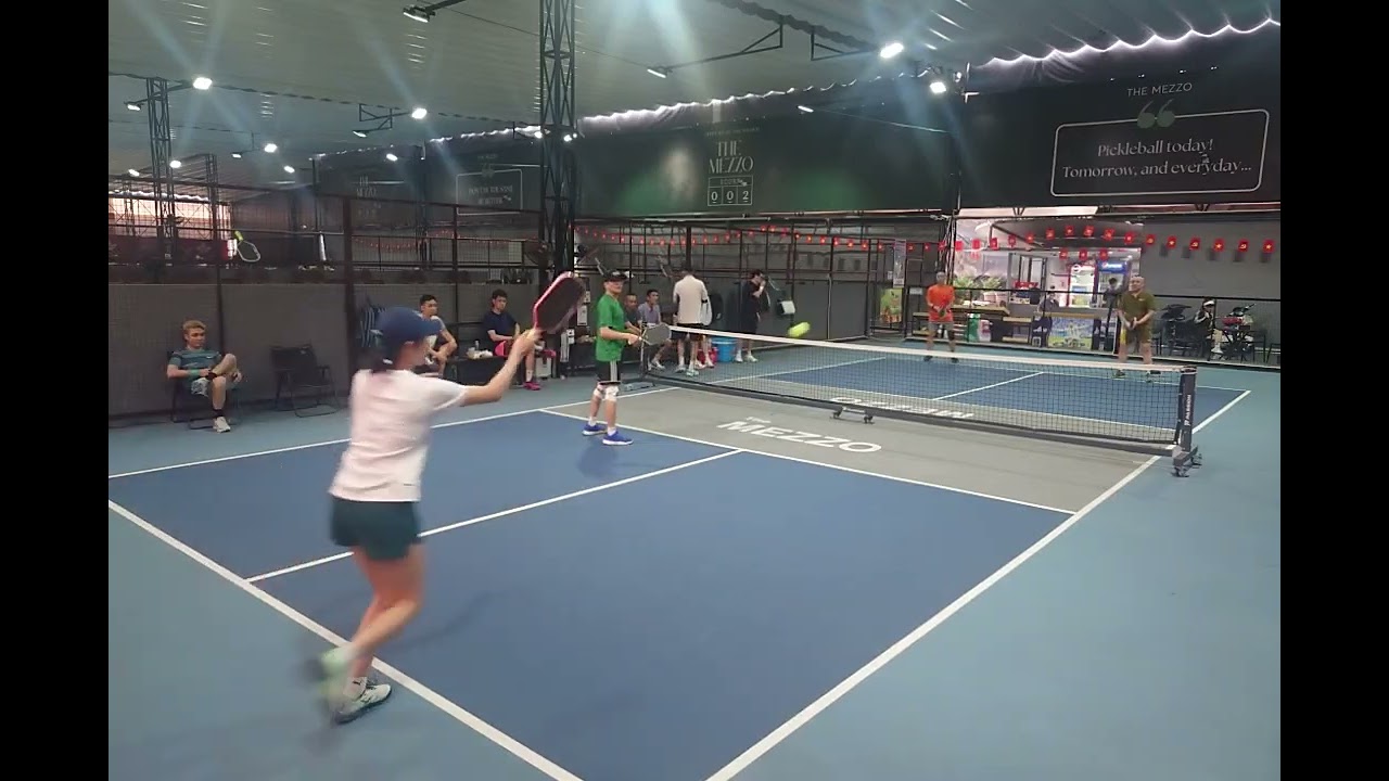 Giao lưu pic tài+ hồng anh trên sân mezzzo