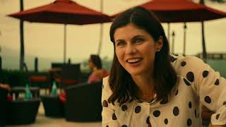 Alexandra Daddario Sydney Sweeney The White Lotus 1x01 Pool scene 4k