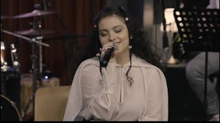 Hande Plak - Sen Benim Şarkılarımsın ( Live ) Resimi