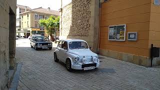 concentración de coches clásicos en fuenmayor, la Rioja, 2023.