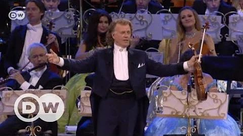 Warum spricht André Rieu immer Deutsch?