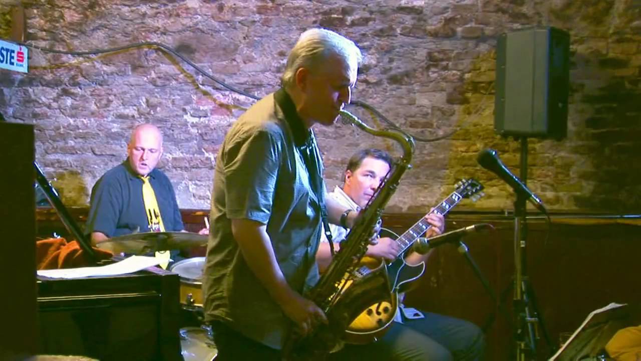 Scott Hamilton - EAST OF THE SUN & WEST OF THE MOON