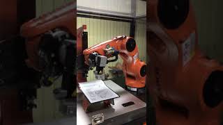 NTUST ARCHI。KUKA training cell。test 20180606
