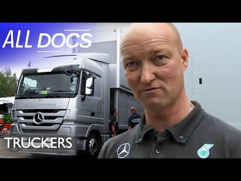 MERCEDES F1 TEAM