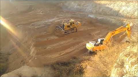 CAT D9L IN ACTION!