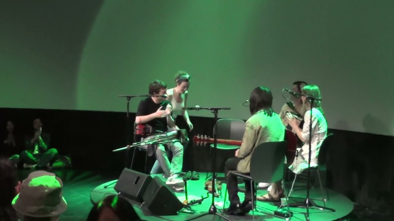 アイルランド館での演奏