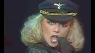 Video thumbnail of "OLÉ OLÉ - Lili Marlén (un, dos, tres 1987) Marta Sánchez lo enseña todo"