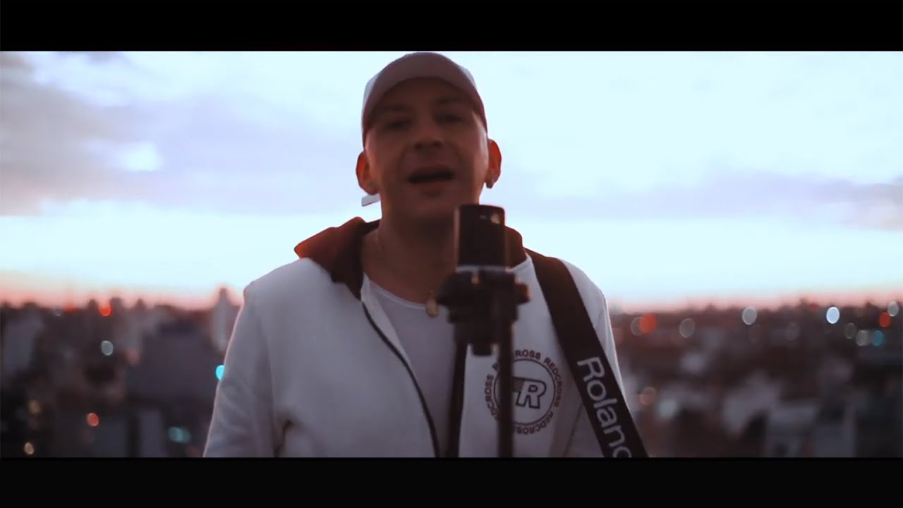 Guarda Diego Ríos - Todo Bien (Video Oficial) su YouTube Guarda Diego Ríos - Todo Bien (Video Oficial) su YouTube