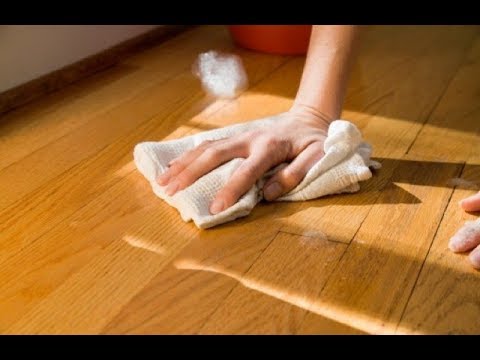 วีดีโอ: 5 วิธีทำความสะอาดพื้นไม้เนื้อแข็ง