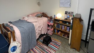 Information cleaning my room for a room tour!! | Mount Holyoke College Guide