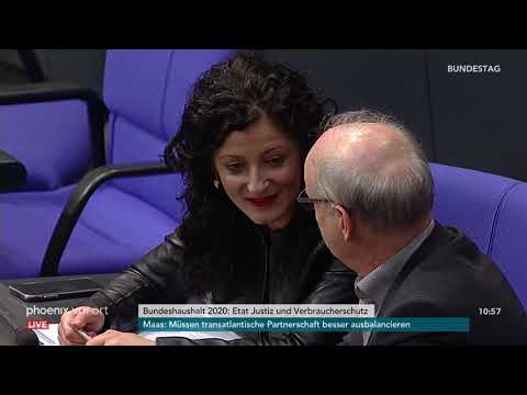 Video: Wie viele Mitglieder gehören der Justiz an?