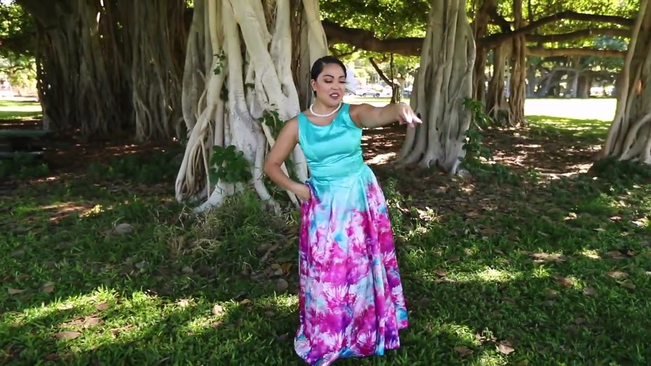 マウナロア【Maunaloa】|フラダンス衣装の専門店|ノースリーブドレス