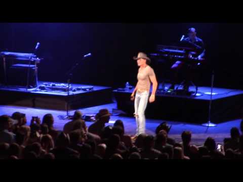 Tim McGraw - Indian Outlaw - Summerfest 2016